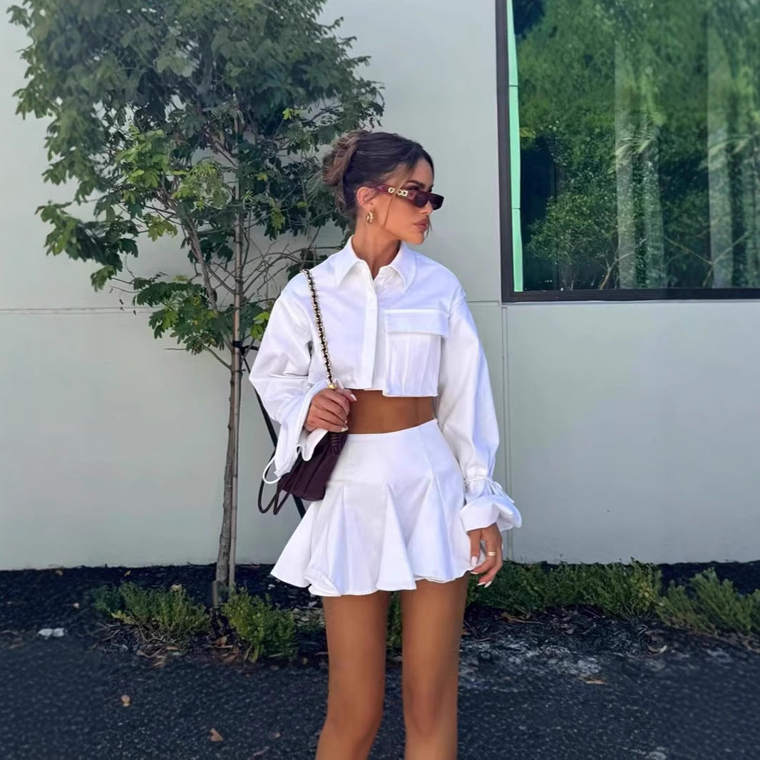 Lune London trendy short sleeve women's set in fluid material with cropped blouse and flared skirt
