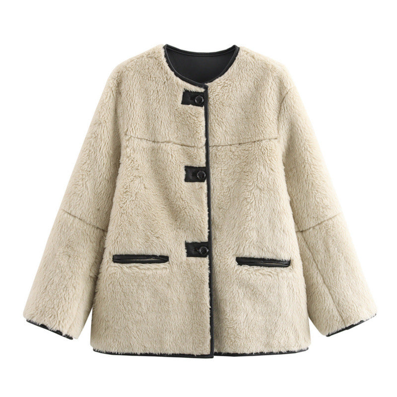 Teddy jacket for women with contrasting pockets and Lune London button details