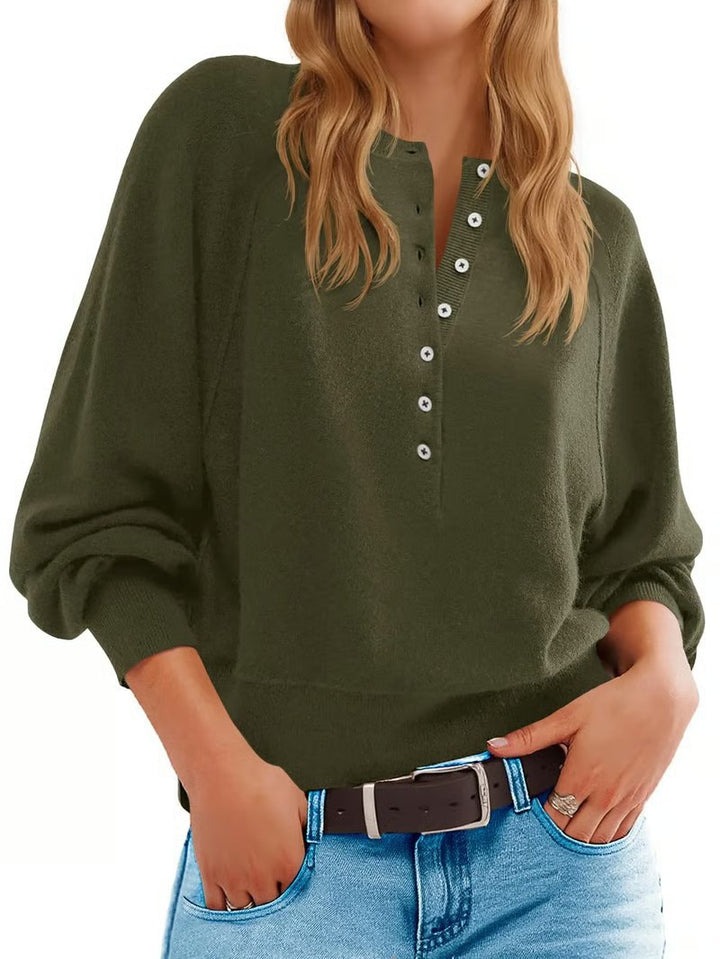 Women's casual sweater with button placket and loose fit Chic & Stil