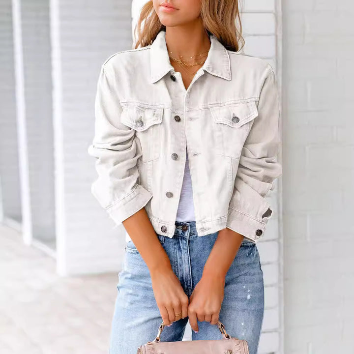 Veste en denim courte pour femmes avec coupe à la mode Chic & Stil