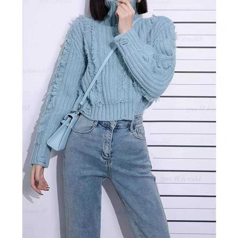 Trendy women's jumper with structured knit pattern and high collar Lune London