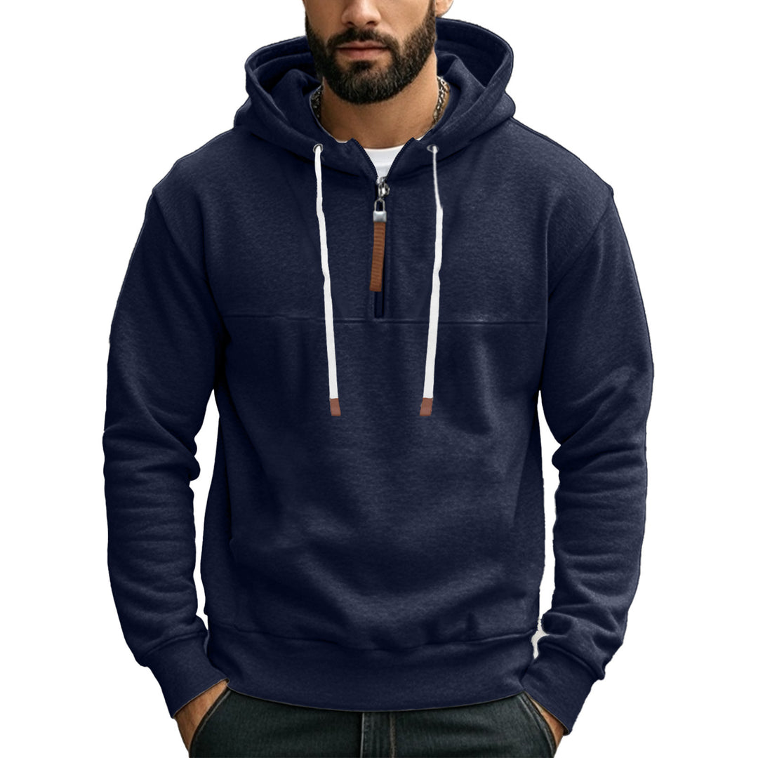 Men's sporty hoodie with zipper and practical kangaroo pocket Chic and Style