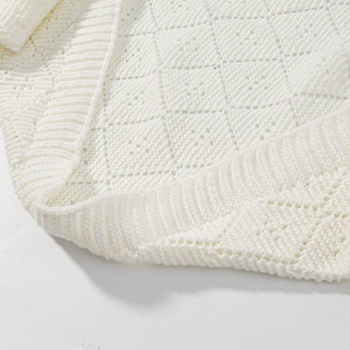 Pull en maille tricoté confortable pour femmes dans un motif en diamant moderne Chic & Stil