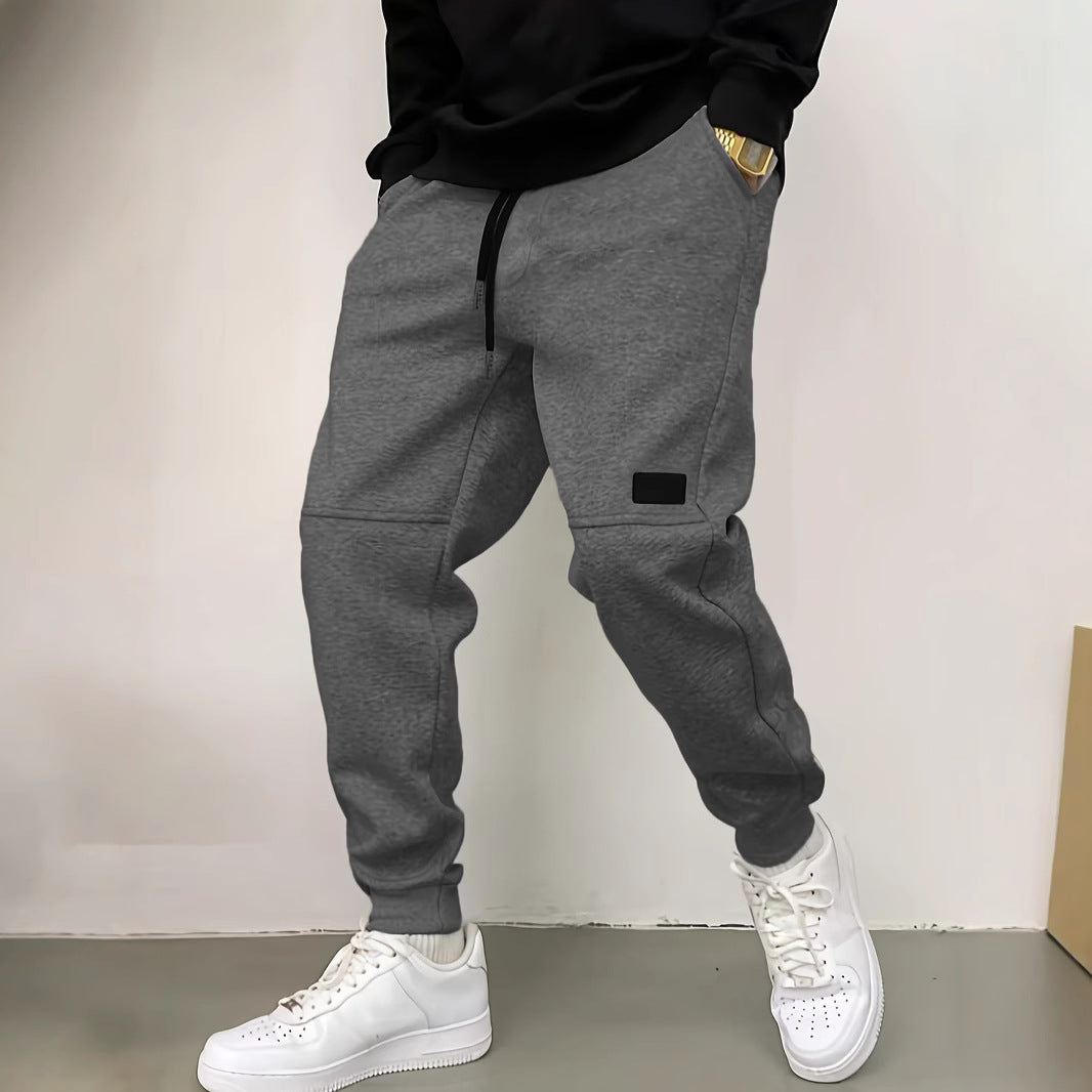 Casual jogger pants for men with elastic waistband and side pockets Lune London