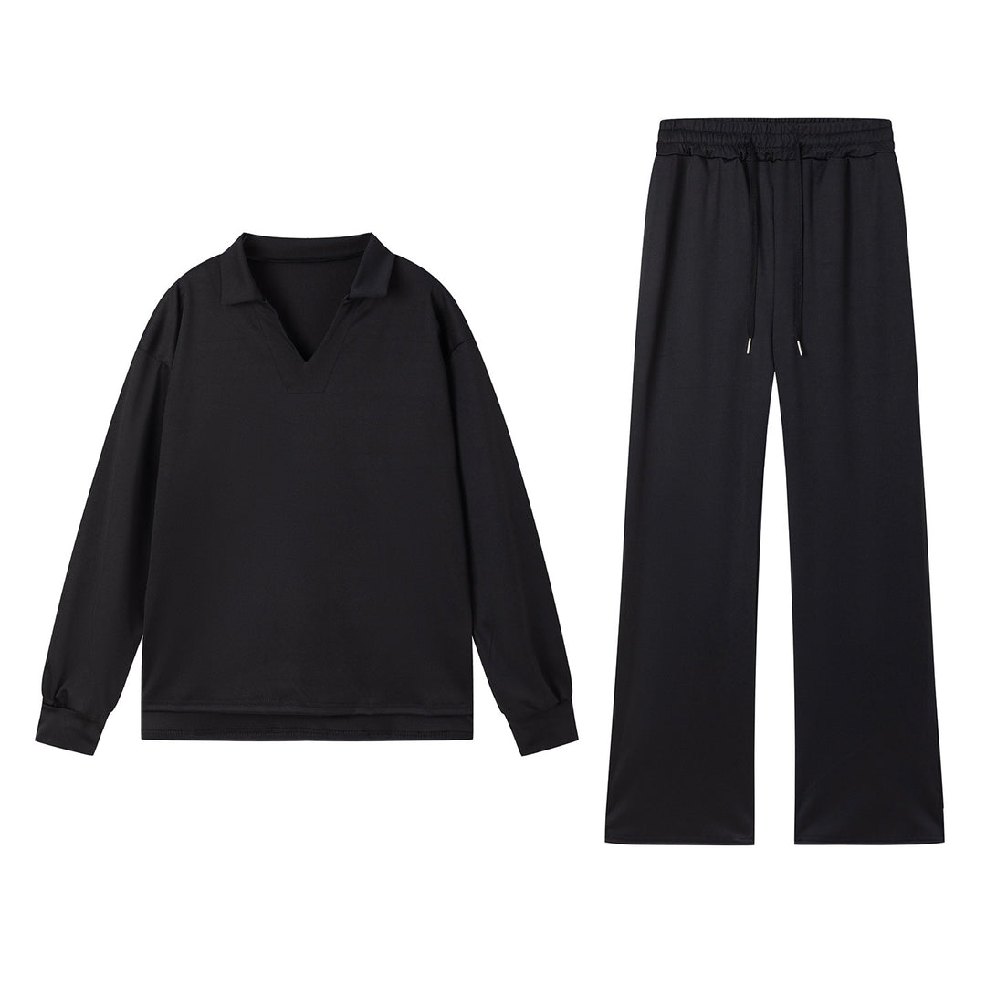 Cozy lounge set for women with V-neck Lune London