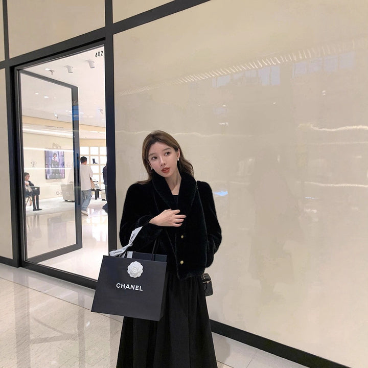 Chic and Stylish Women's Soft Faux Fur Jacket