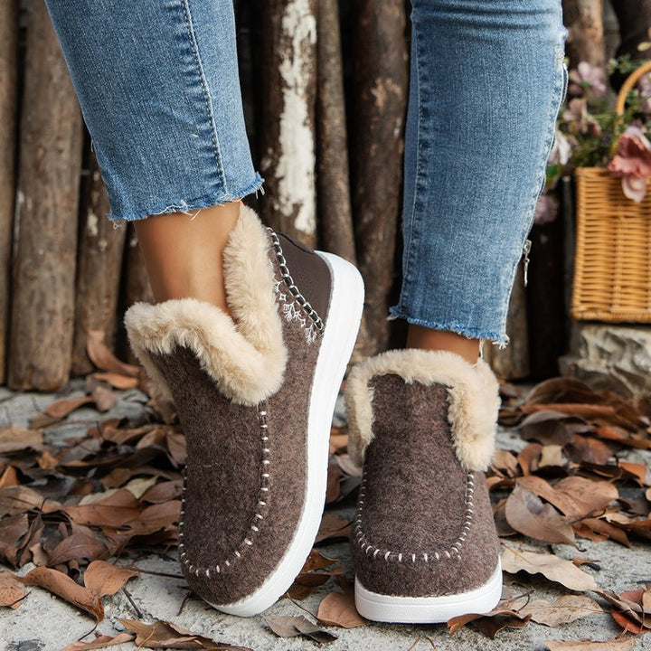 Comfortable winter boots for ladies with plush lining and sturdy sole Lune London