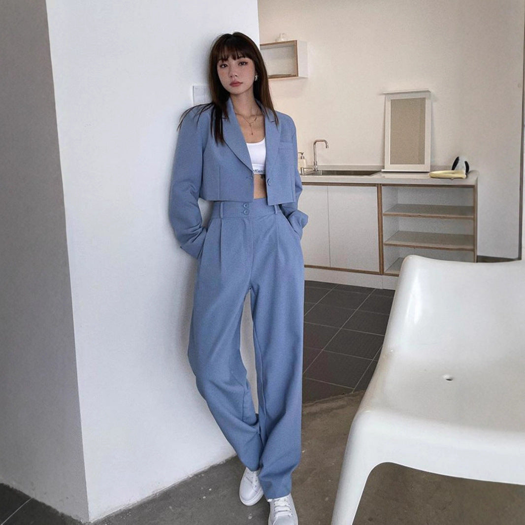 Ensemble Blazer-Pantalon Élégant et Moderne pour Femmes Chic & Stil