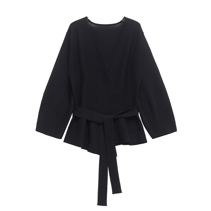 Trendy wrap jacket for women with tied belt Lune London