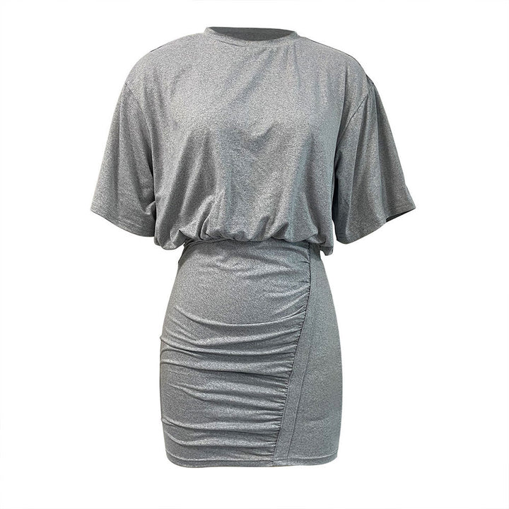 Robe courte femme avec détail en volants et haut décontracté Chic & Stil