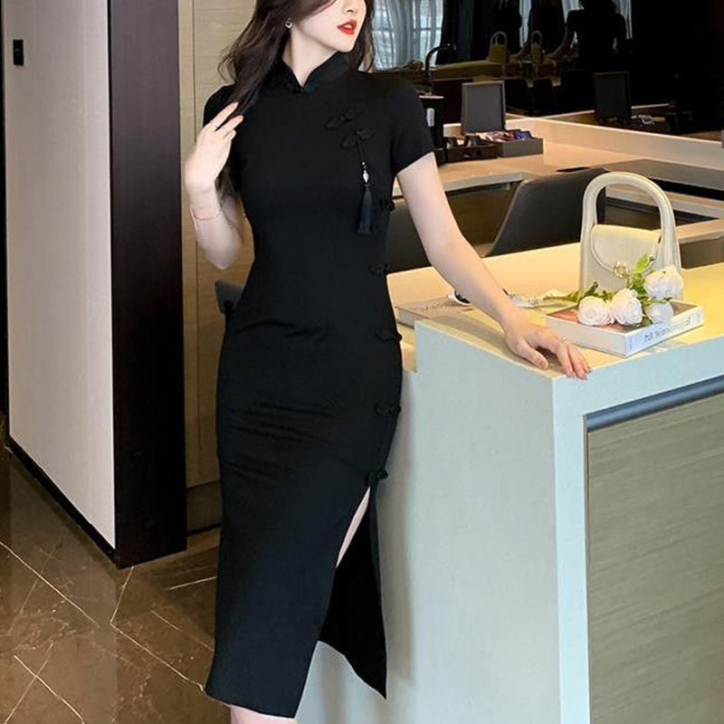 Ladies elegant bodycon dress with high slit and short sleeves Lune London
