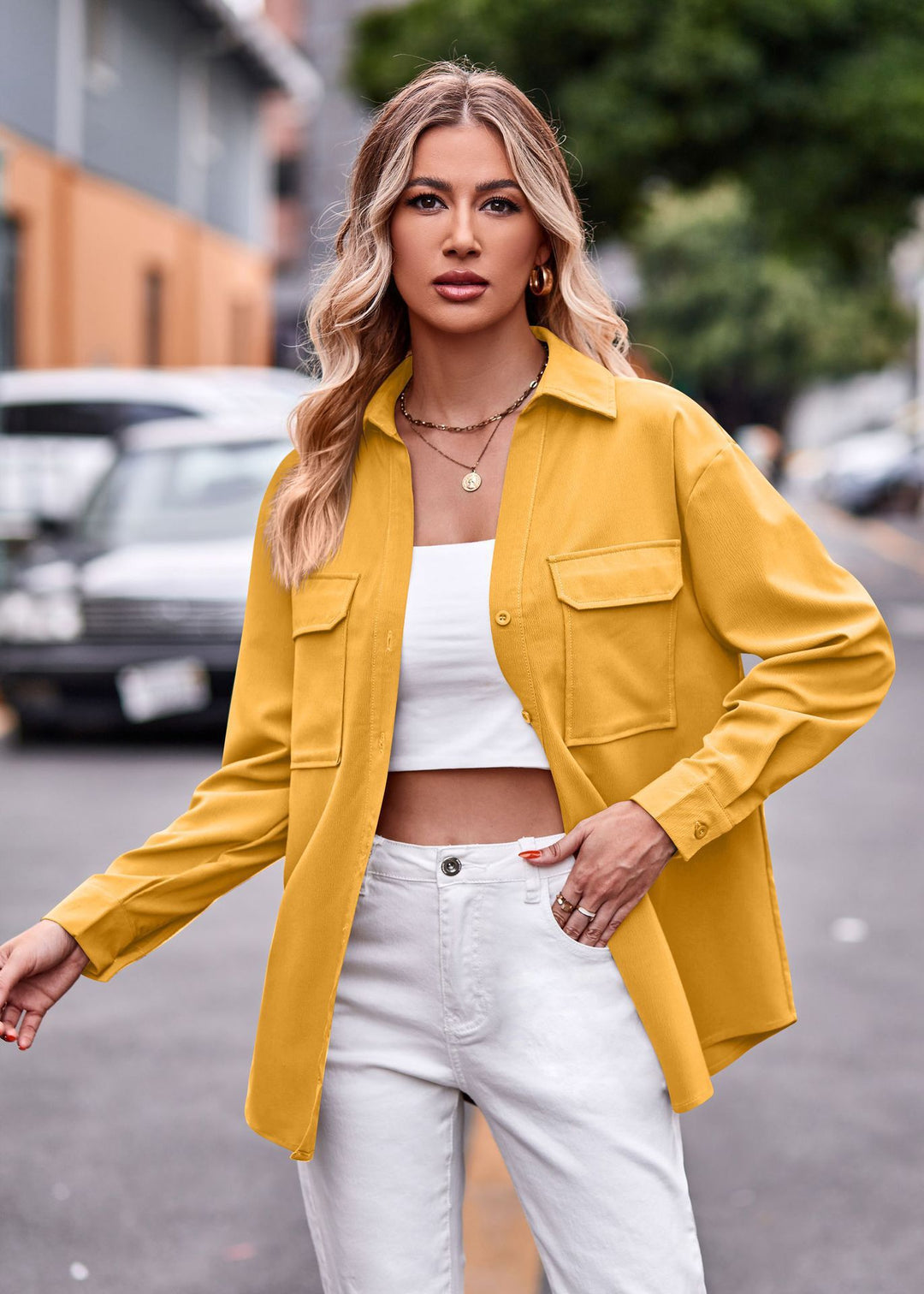 Casual blouse shirt for women with practical chest pockets and relaxed fit Lune London