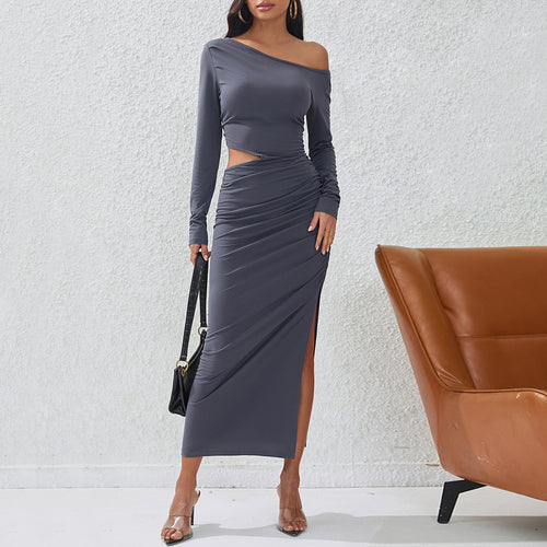Robe maxi pour femme avec des détails de volants sur les côtés et un drapé élégant Chic & Stil