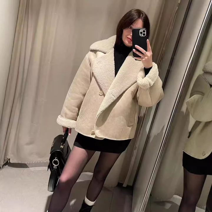 Ladies Boxy Short Coat in Suede Look with Sherpa Collar and Side Pockets Amarae