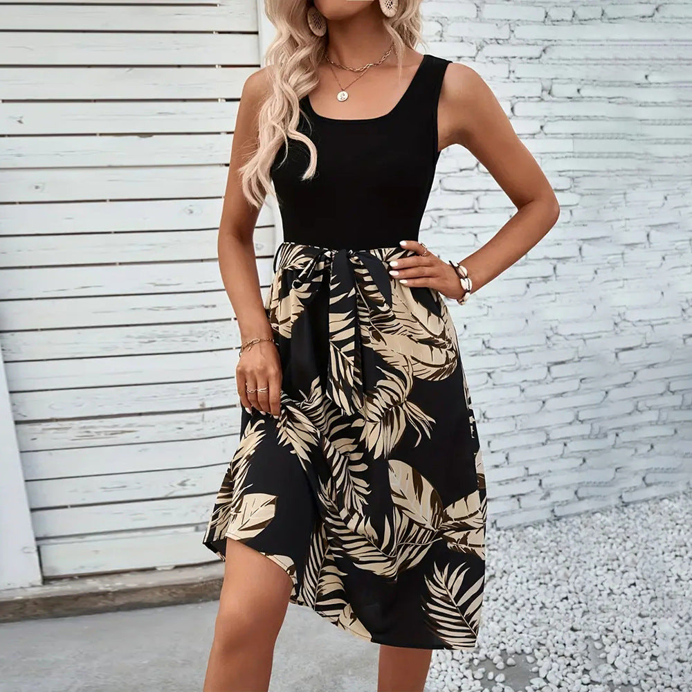 Robe femme avec détail floral et ceinture chic à nouer Chic & Stil