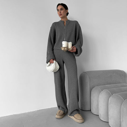 Fashionable and comfortable knitted set for women with a loose fit Amarae