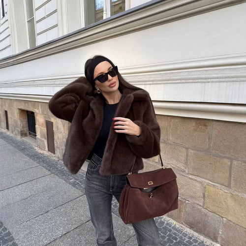 Faux fur jacket for women with elegant collar and trendy cut Amarae