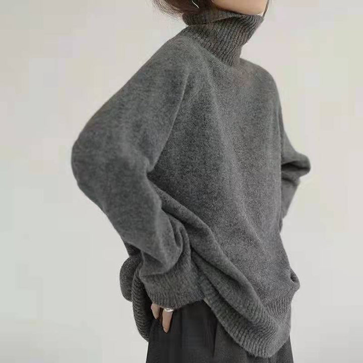 Women comfortable turtleneck sweater made of high-quality wool blend Lune London