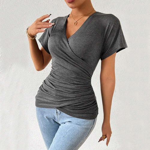 Tunique enveloppante pour femmes avec drapés flatteurs pour la silhouette et un élégant décolleté en V Chic & Stil