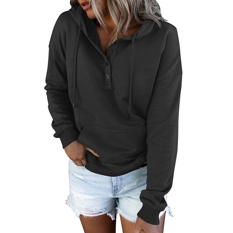 Hooded sweatshirt for women with button details and practical kangaroo pocket Lune London