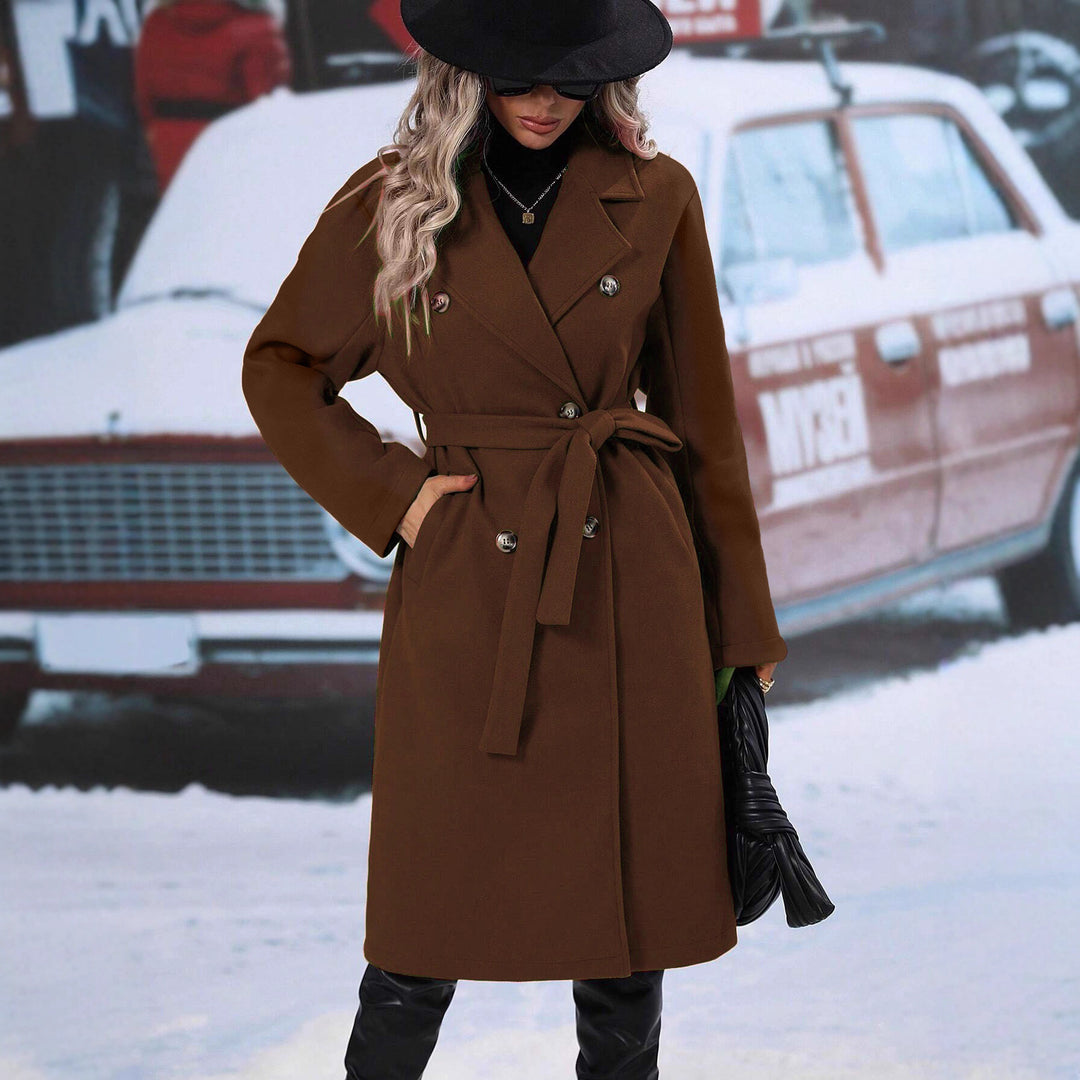 Elegant trench coat for women with a fitted cut and a belt Lune London