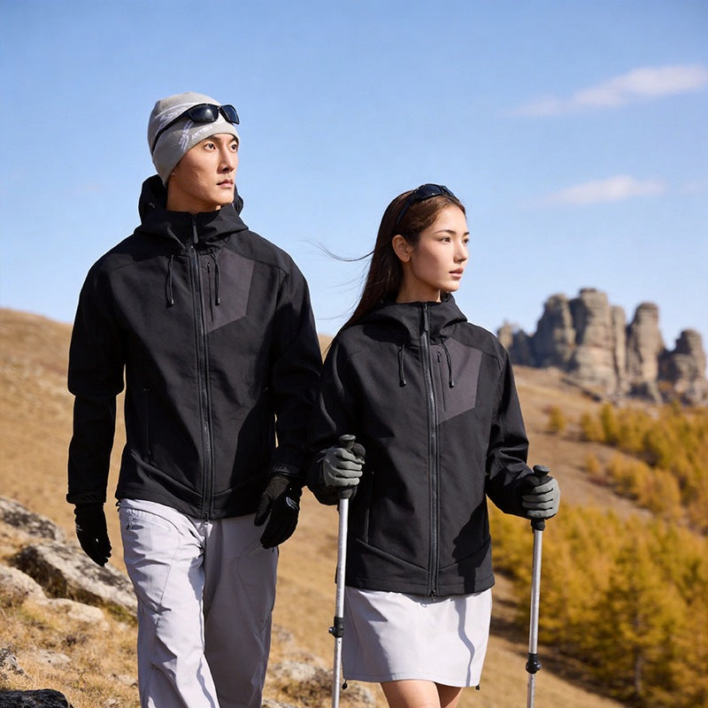 Unisex Softshell Outdoor Jacket with Hood, windproof and elastic Amarae