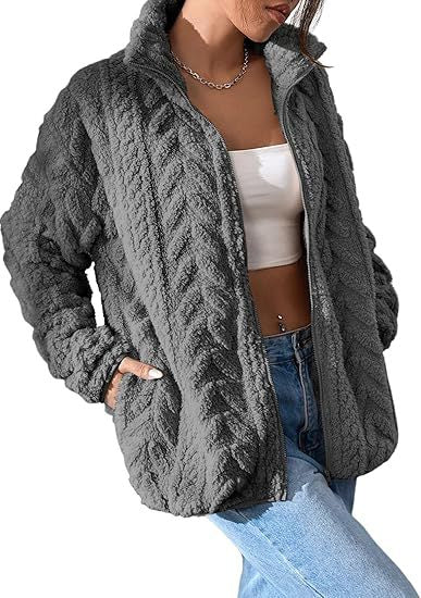 Comfortable fleece jacket for women with oversized fit and high neck Lune London