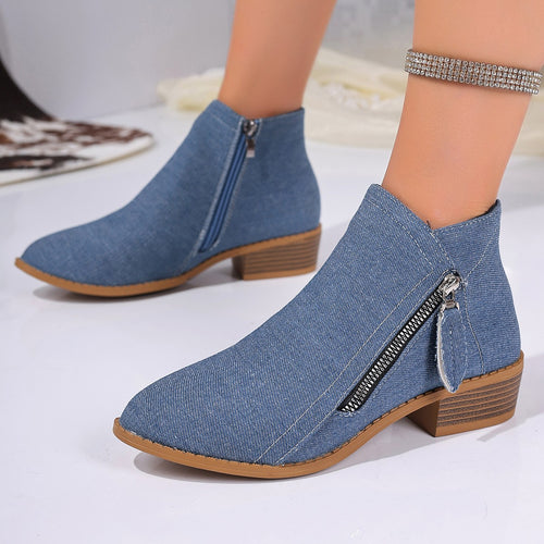 Women's ankle boots with an elegant leopard pattern and a stylish zipper Amarae