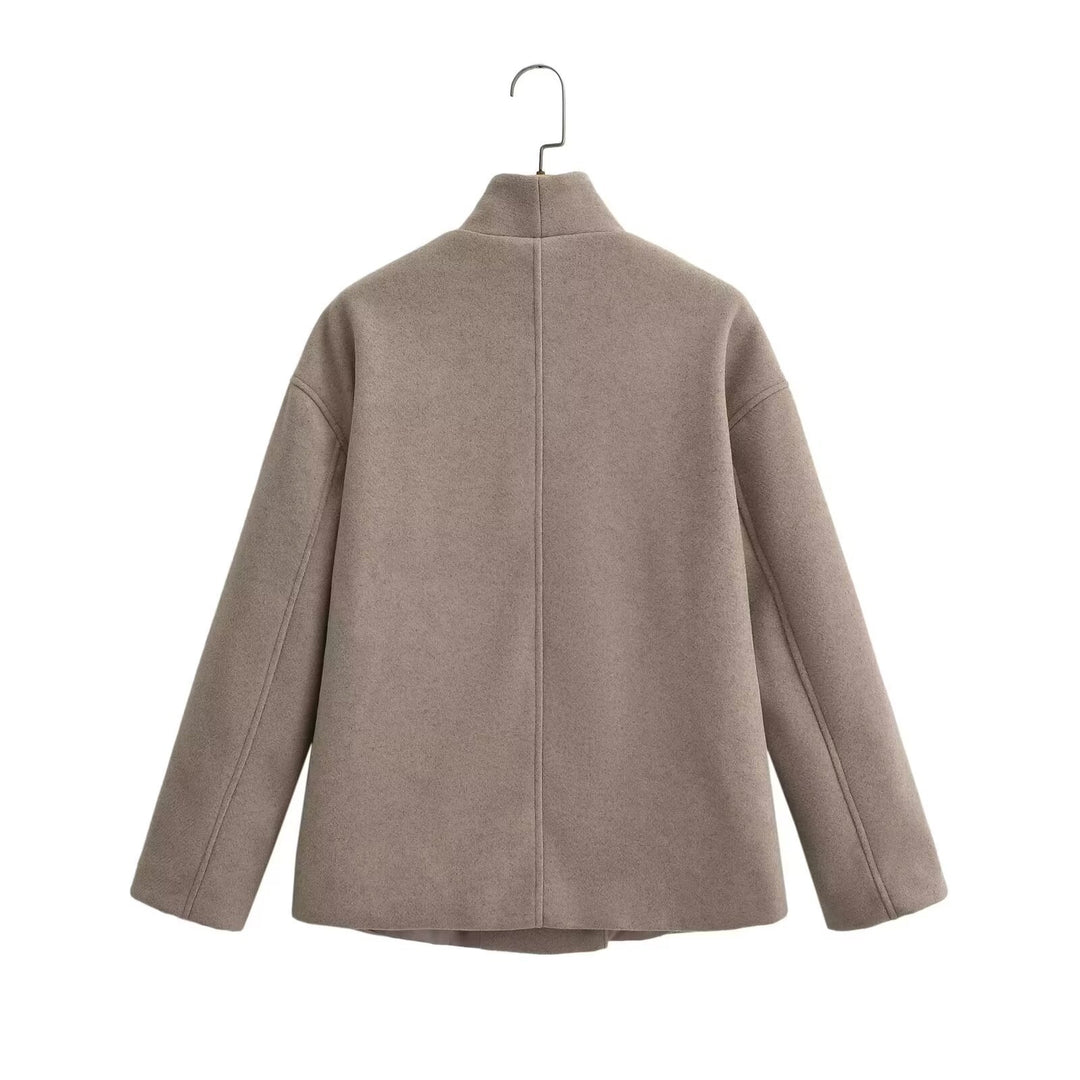 Women's trendy wool coat with double button closure Lune London