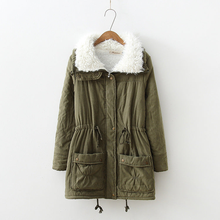 Women's winter coat, straight cut, with faux fur collar and practical pockets Lune London