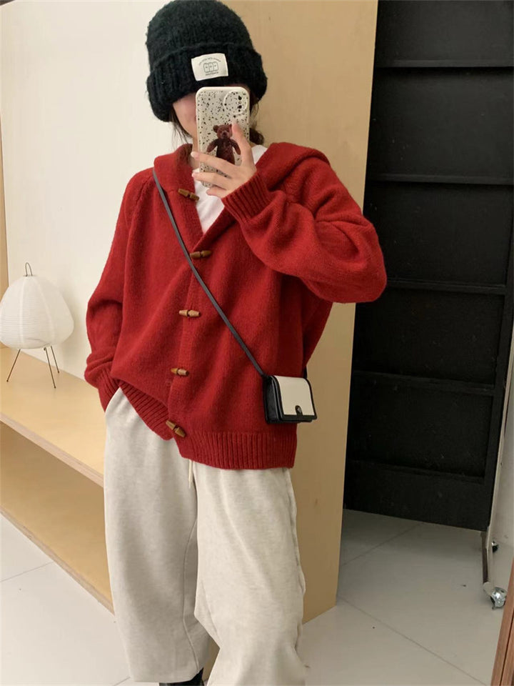 Cardigan confortable pour femmes avec capuche et détails en bouton en bois Chic & Stil