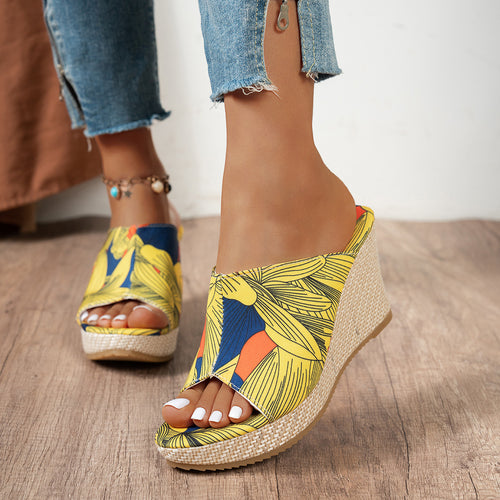 Platform mules for women with floral design and comfortable sole Amarae