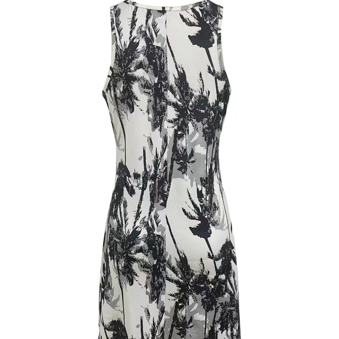 Casual summer dress for women with modern palm tree pattern Lune London