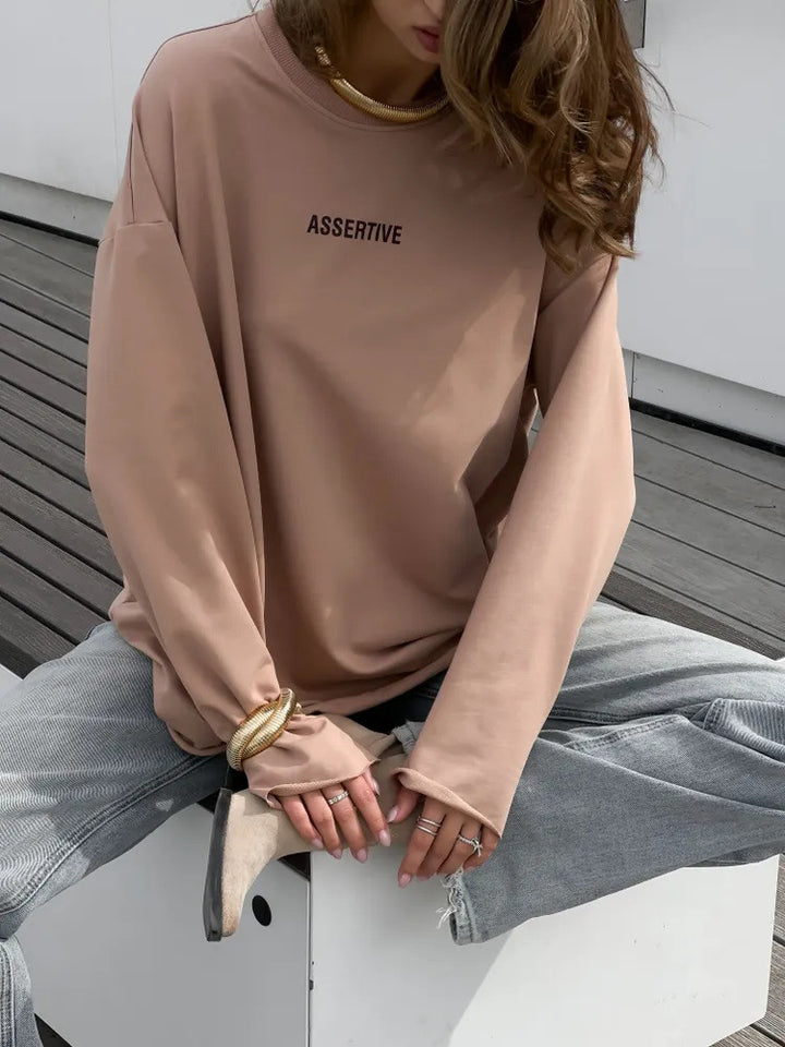 Casual women's sweatshirt with modern inscription and oversized fit Lune London