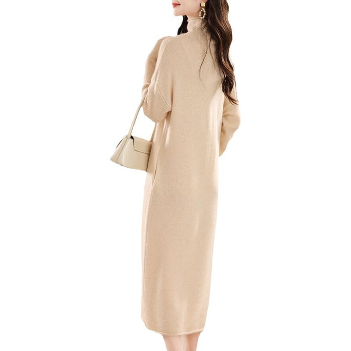 Robe en tricot pour femmes avec col montant et silhouette décontractée Chic & Stil