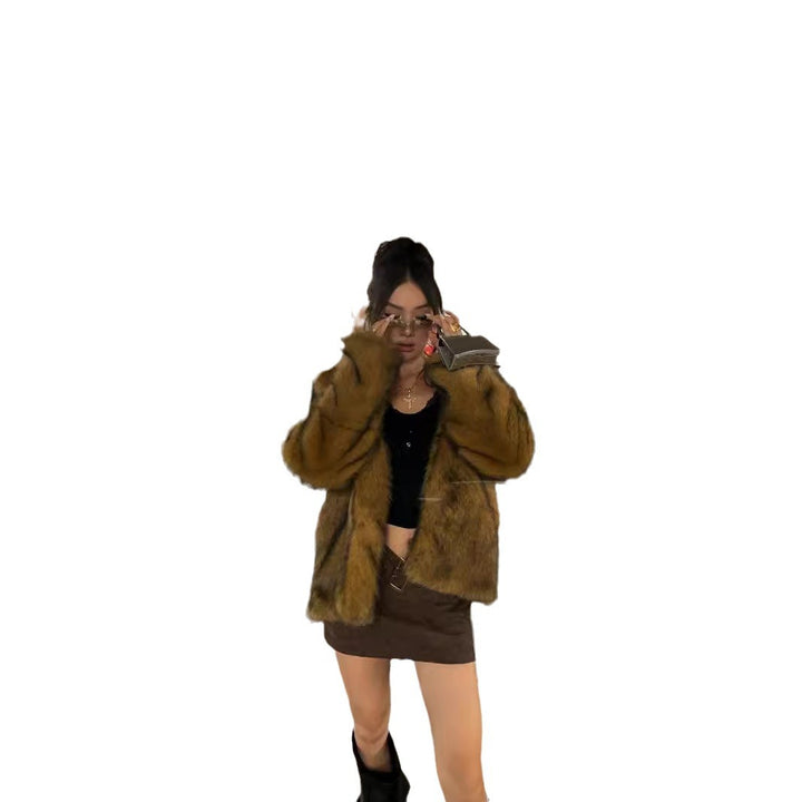 Ladies trendy faux fur jacket with animal print Lune London