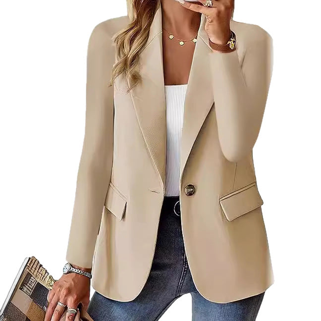 Ladies Elegant Blazer with fitted cut and practical pockets Lune London