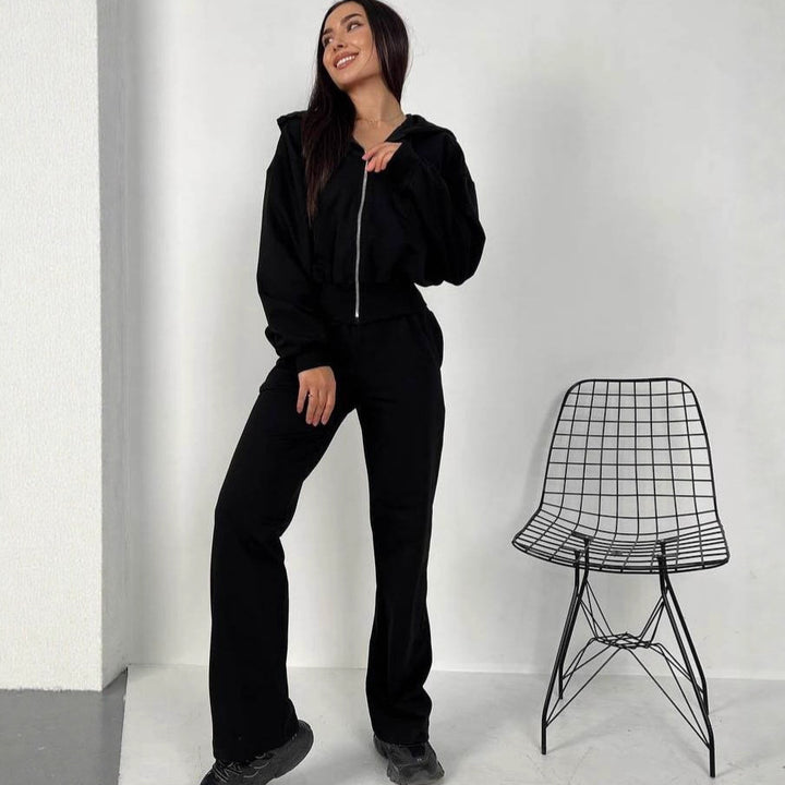Women's tracksuit with zipper and comfortable fit Lune London
