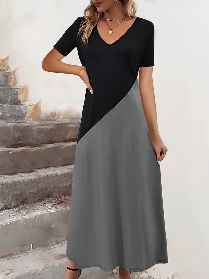 Chic and Stylish Women's Color-Block Maxi Dress