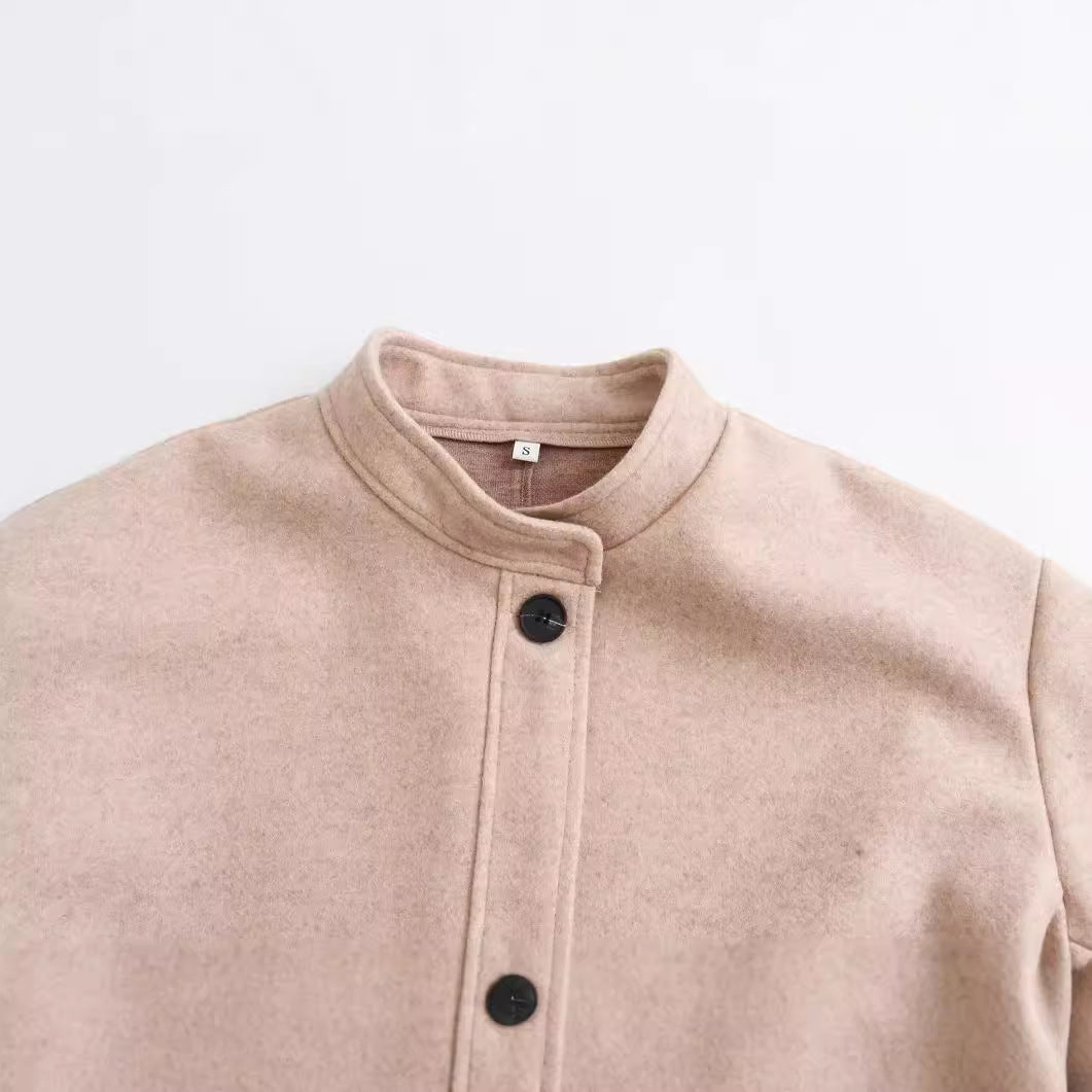 Veste de transition pour femmes au style oversized moderne avec des poches pratiques Chic & Stil