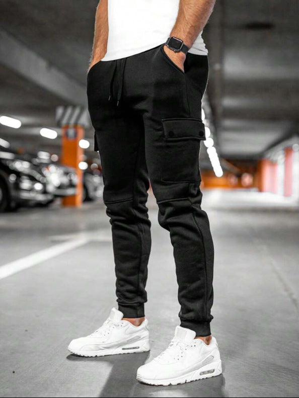Modern cargo joggers for men with elastic waistband and practical pockets Lune London