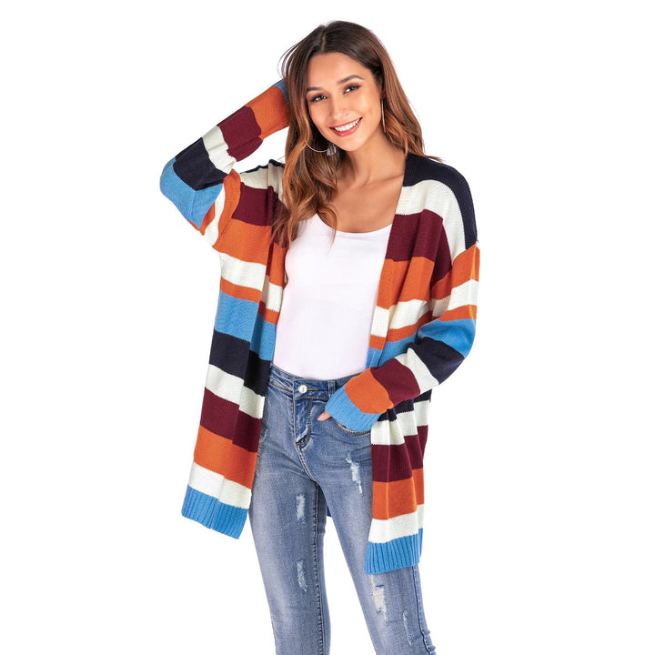 Cardigan tricoté décontracté pour femmes avec des rayures modernes Chic & Stil