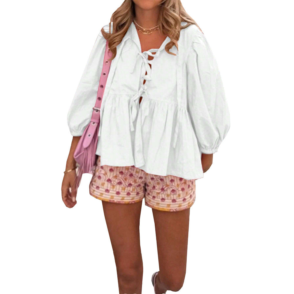 Blouse femme avec des détails de volants ludiques et une coupe décontractée Chic & Stil
