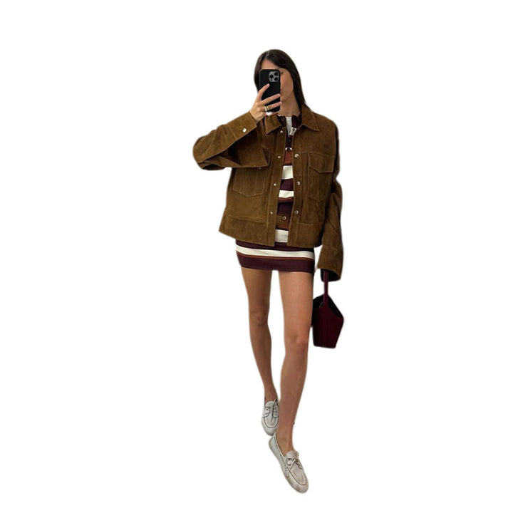 Ladies Elegant Suede Jacket with Practical Pockets and Chic Modern Cut