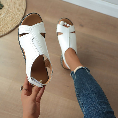 Comfortable sandals for women with adjustable straps and an ergonomic sole Amarae