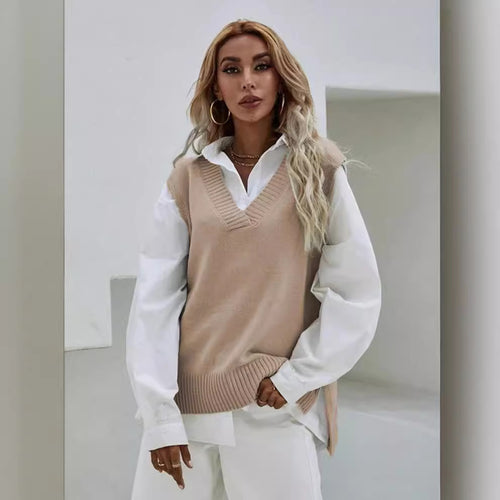 Robe en tricot pour femmes avec col en V et design décontracté Chic & Stil
