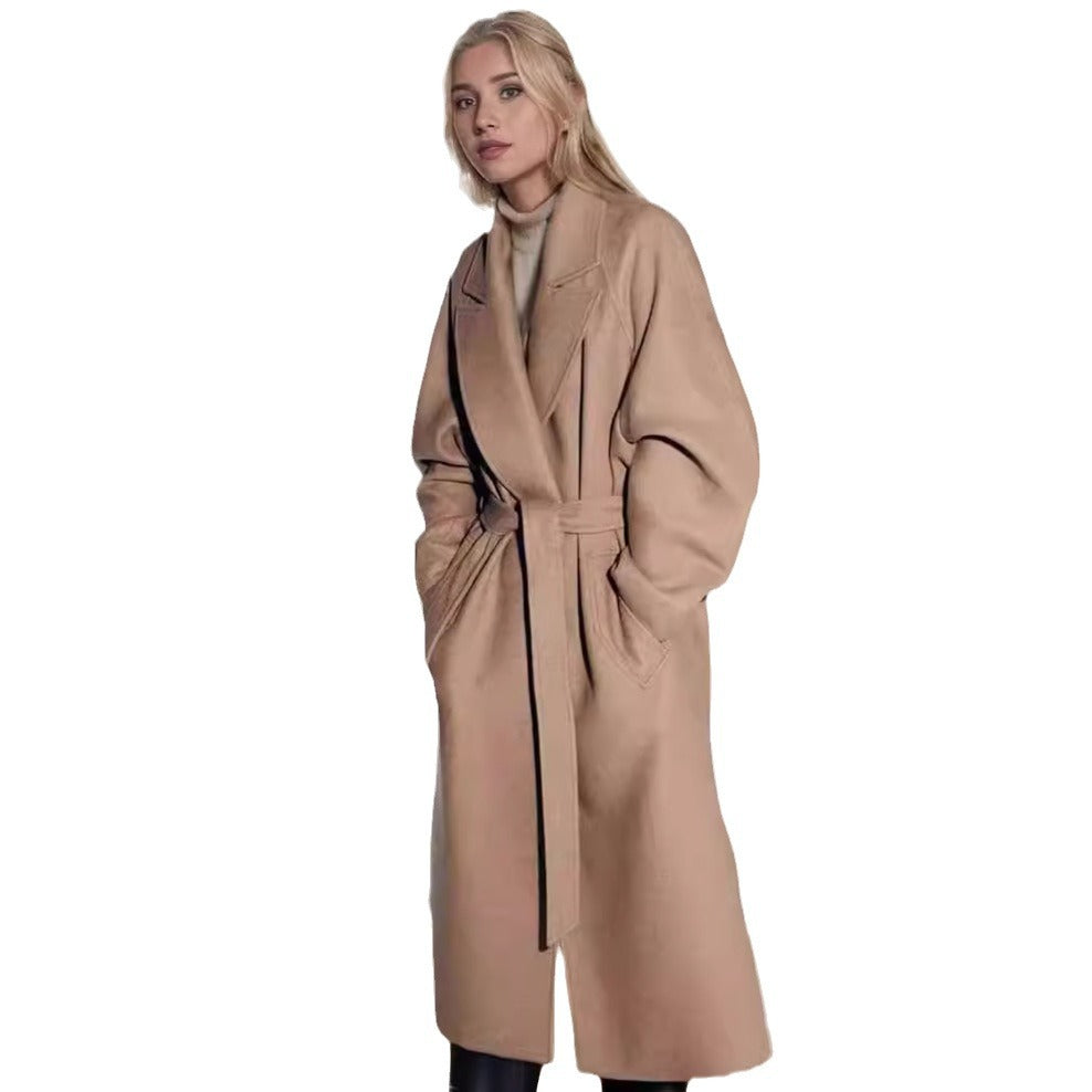 Ladies elegant duster coat with spacious pockets and modern cut Amarae
