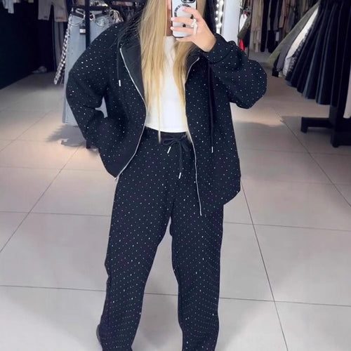 Ensemble de sweat à capuche décontracté et de pantalons de jogging pour femmes en matériau de haute qualité avec une coupe pratique Chic & Stil