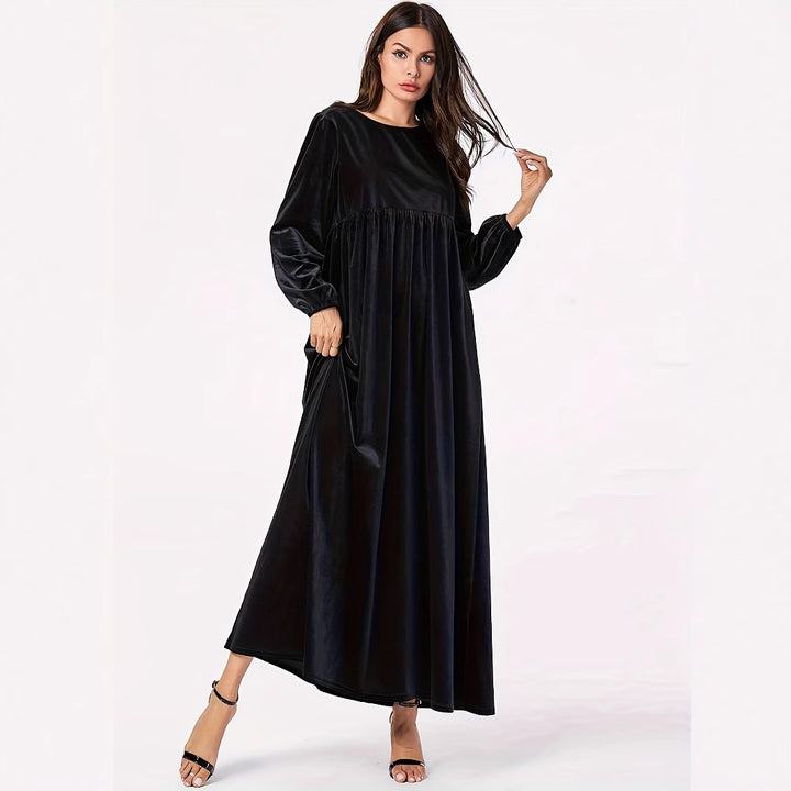 Maxi dress for women in luxurious velvet with elegant draping Lune London