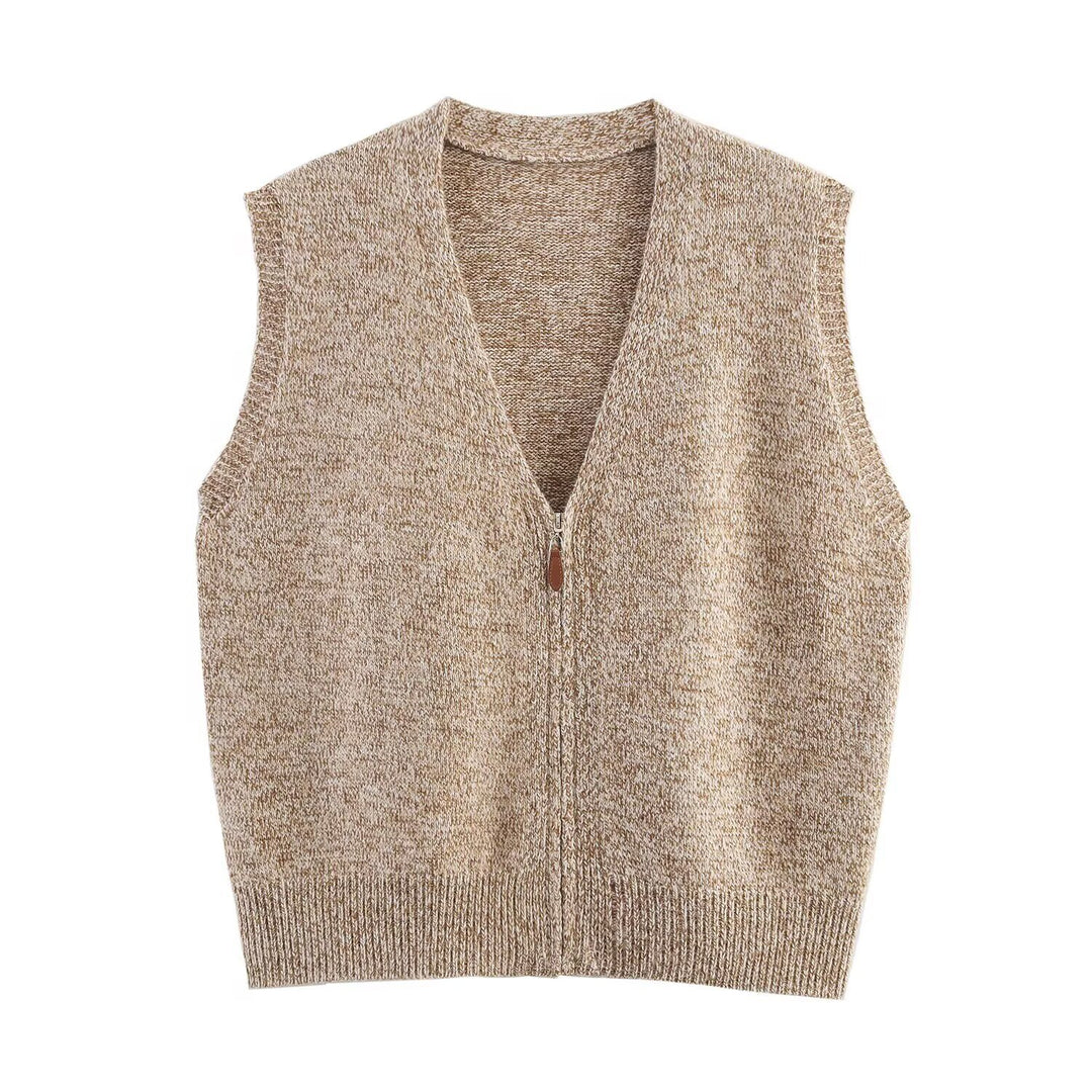 Women's knitted vest with full-length zipper and V-neck Amarae
